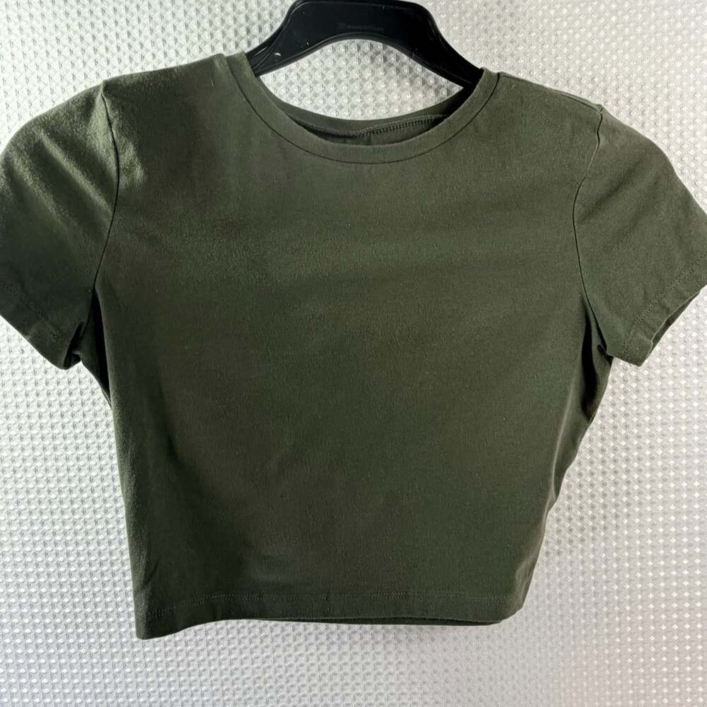 Wild Fable Olive Green Short Sleeve Cropped T-Shirt Size M